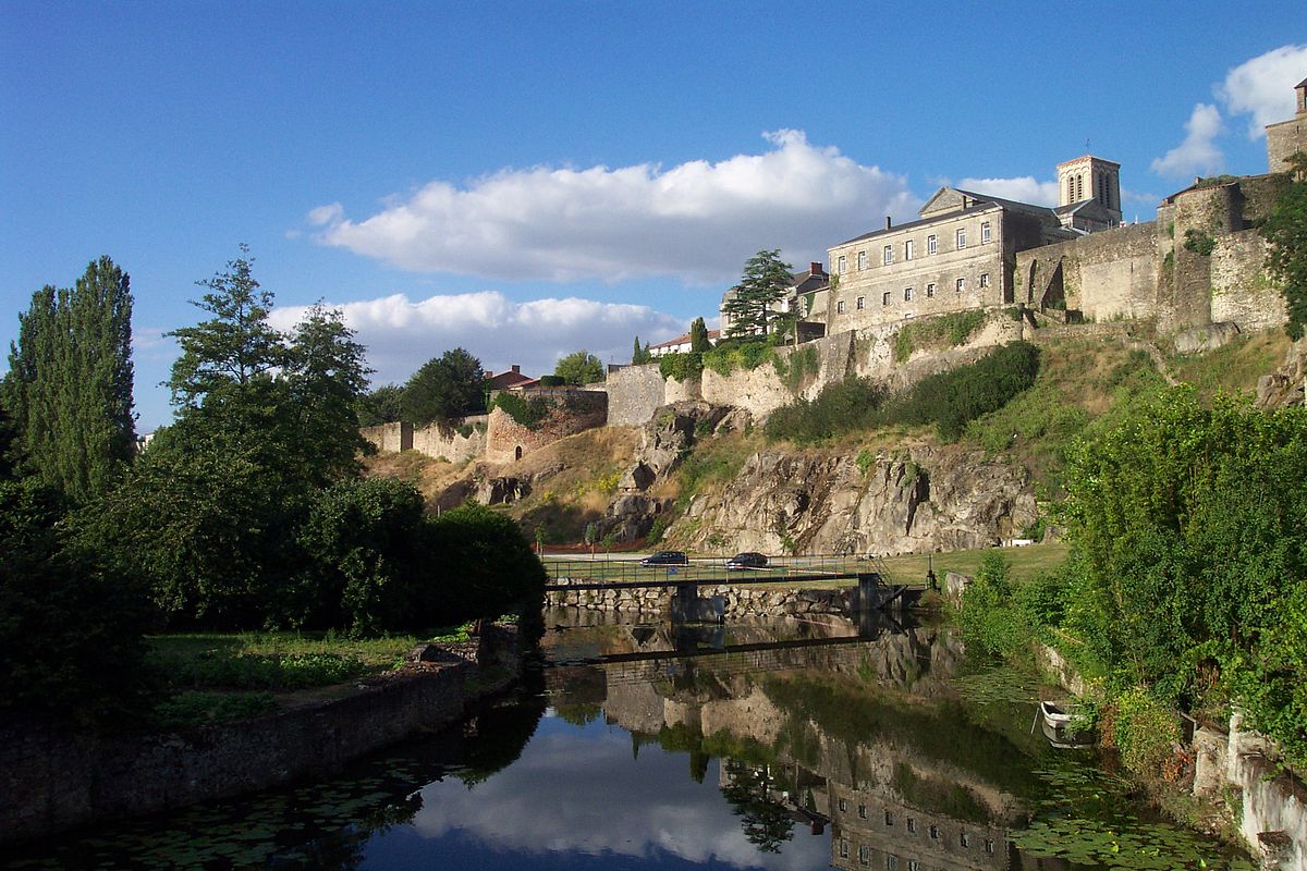 parthenay-ville-detective-privé-cf-investigations-poitiers-vienne